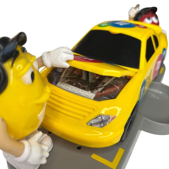 M&Ms Under The Hood Racing Team Toy Car Candy Dispenser Yellow Red - Picture 4 of 8